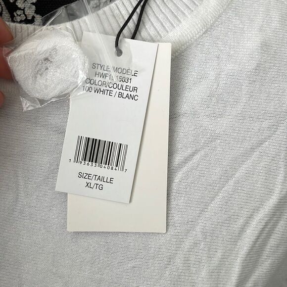 Dolman Sleeve Mix Media Sweater NEW - Picture 2 of 3